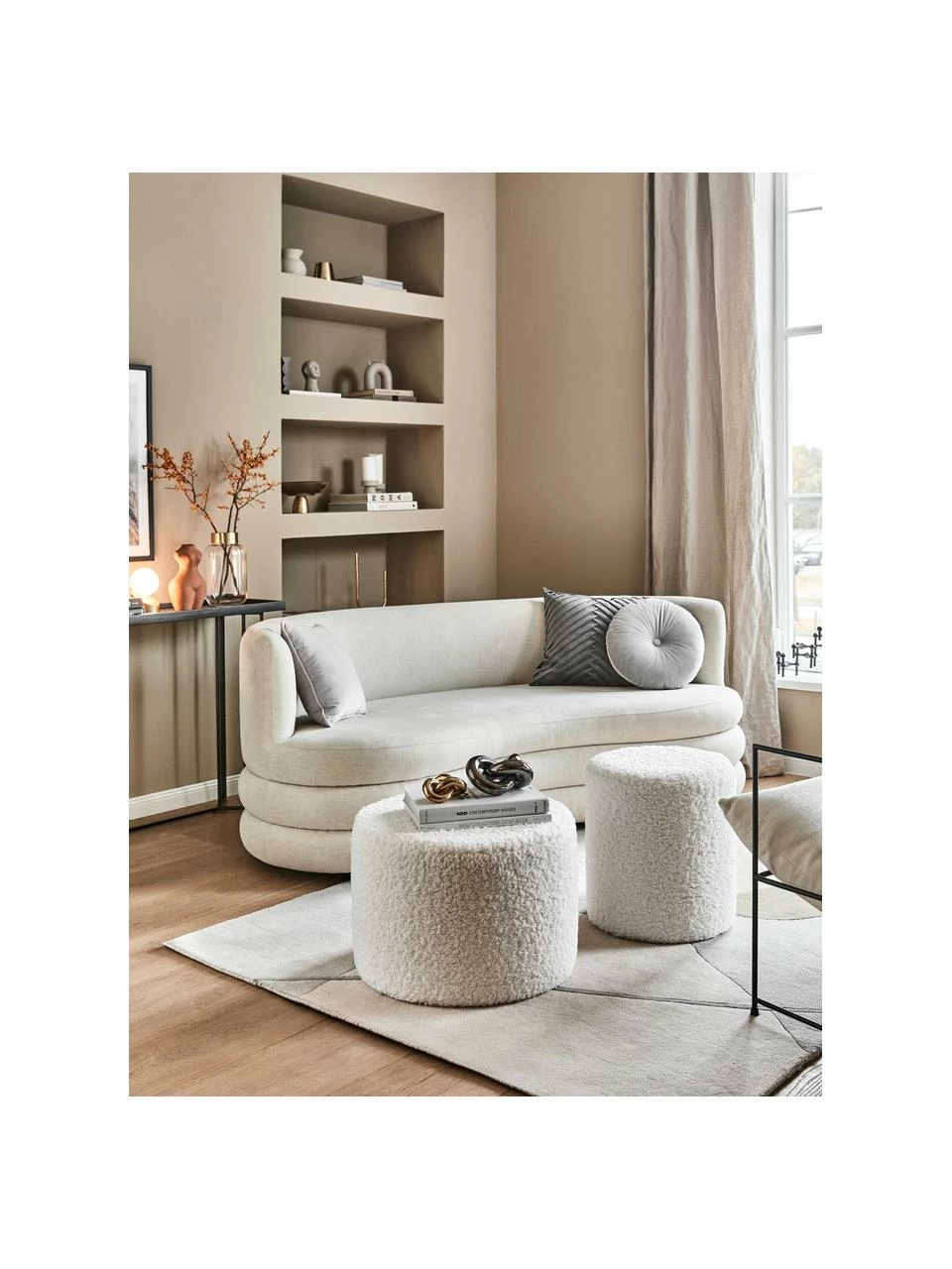 Westwing Collection Pouf blanc peluche blanc crème Daisy, Ø 38 x haut. 45 cm – Image 2